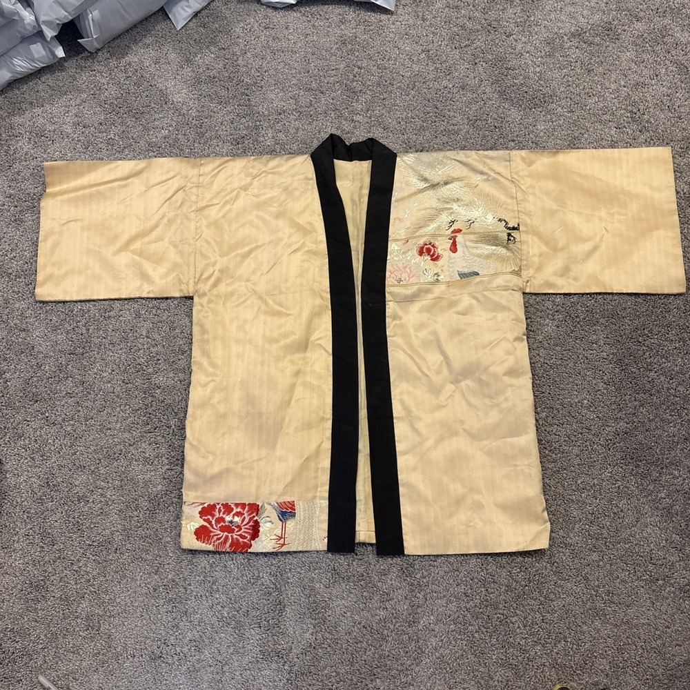 Vintage Japanese Kimono HAORI Jacket Robe Flowers Chicken Light cream Not Silk